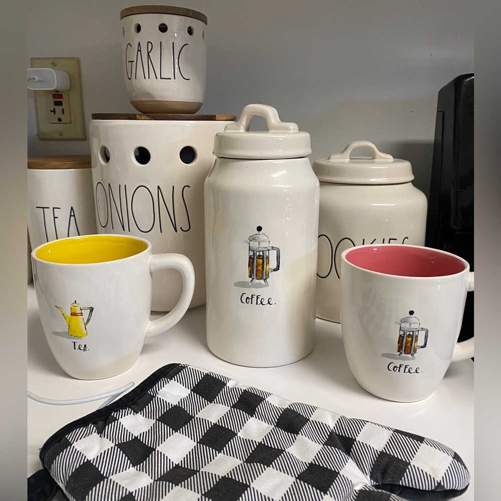 Rae Dunn Mugs